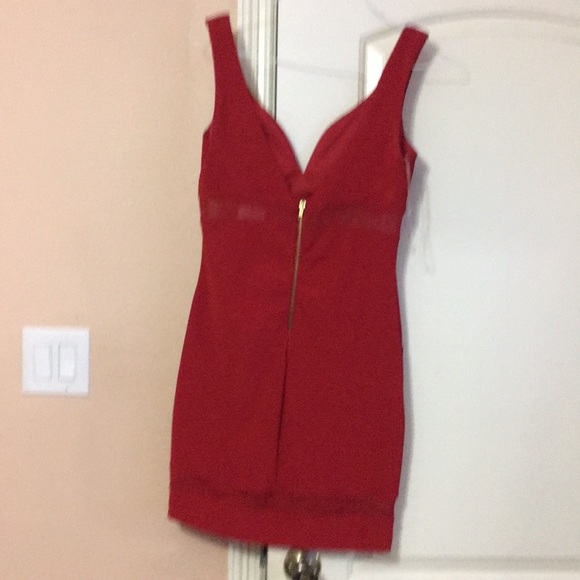 Red dress - Picture 2 of 3